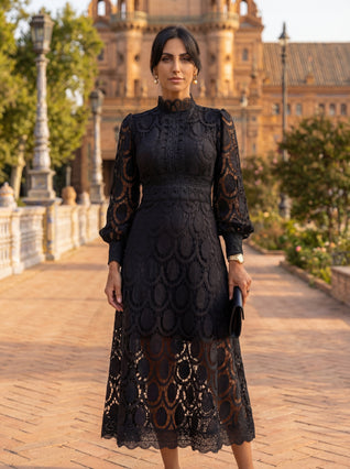 Capricornio - Vestido de Encaje