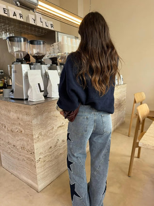 JEANS RECTOS CON PRINT DE ESTRELLAS